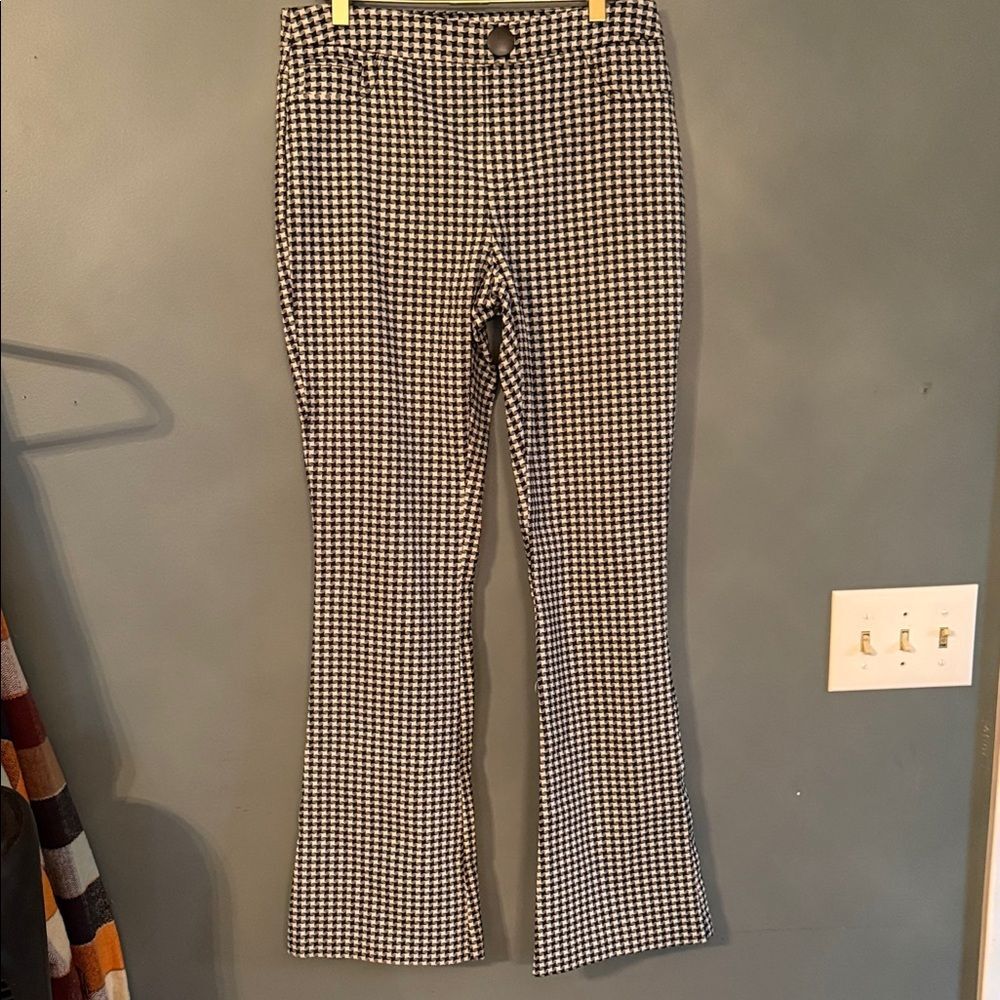 Houndstooth Flare Dress Pants - Black & White 0193